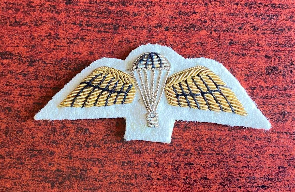 ROYAL CORPS OF TRANSPORT PARACHUTE WING ,MESS DRESS- (WO/SNCO)