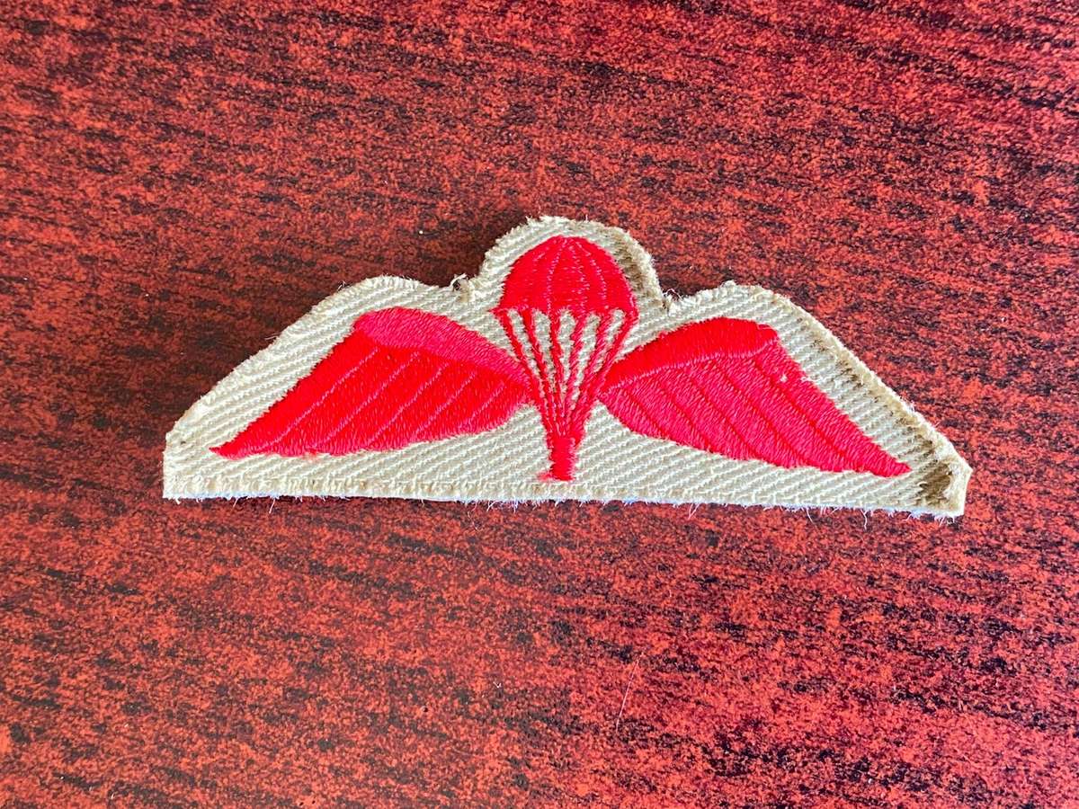 ROYAL MARINES,PARACHUTE WINGS