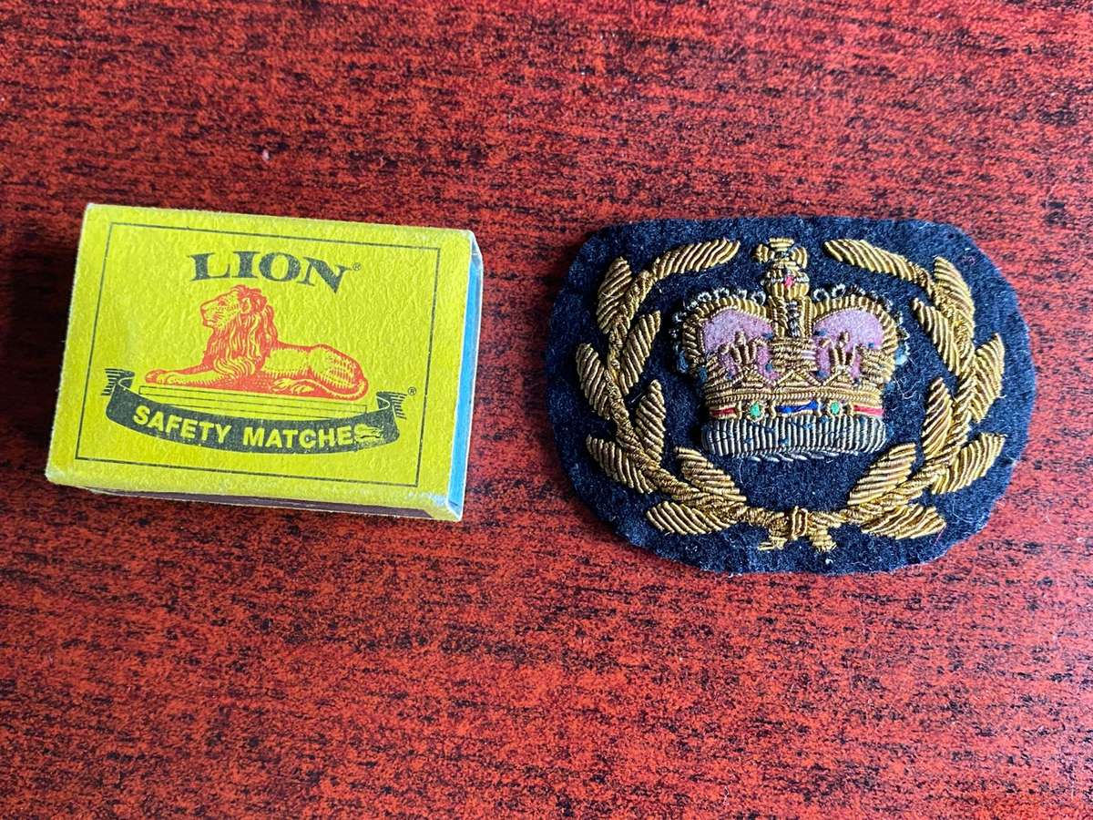 BRITISH ARMY REGIMENTAL QM/WO RANK FOR RTR STAFFORDS MERRIAN BAND