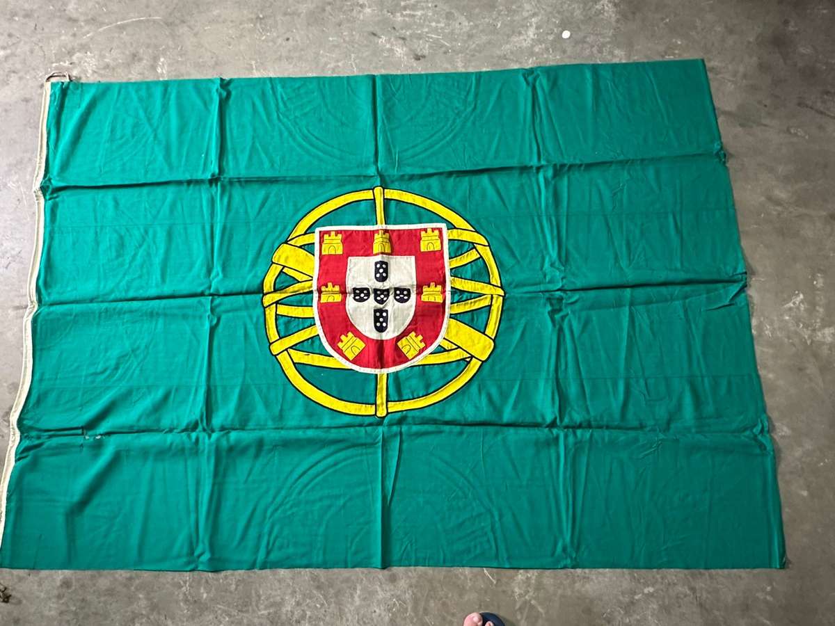 PORTUGUESE ARMY IN ANGOLA FLAG-MEASURES 1400X2000-COTTON-DOUBLE SIDED-FROM COL. RADMORES COLLECTION-