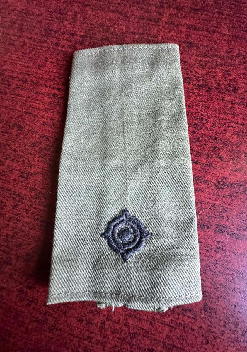 Rhodesian rank for second Lieutenant. 1970-80.