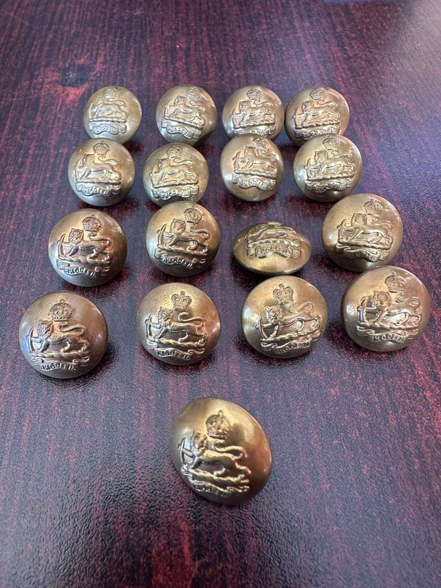 Rhodesia staff corps buttons. Used pre 1970. Brass. Diameter 20 mm. 17 In total.