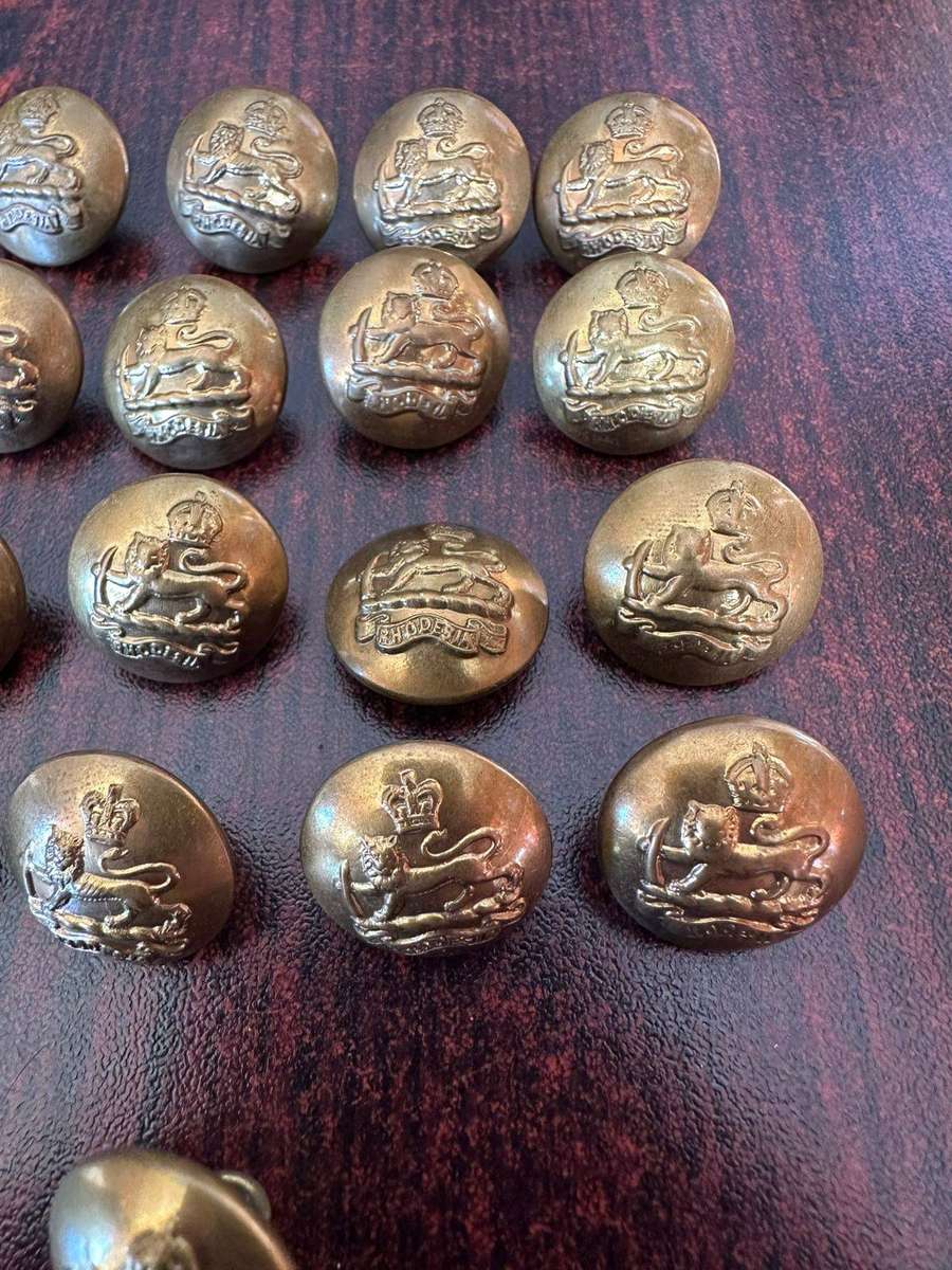 Rhodesia staff corps buttons. Used pre 1970. Brass. Diameter 20 mm. 17 In total.