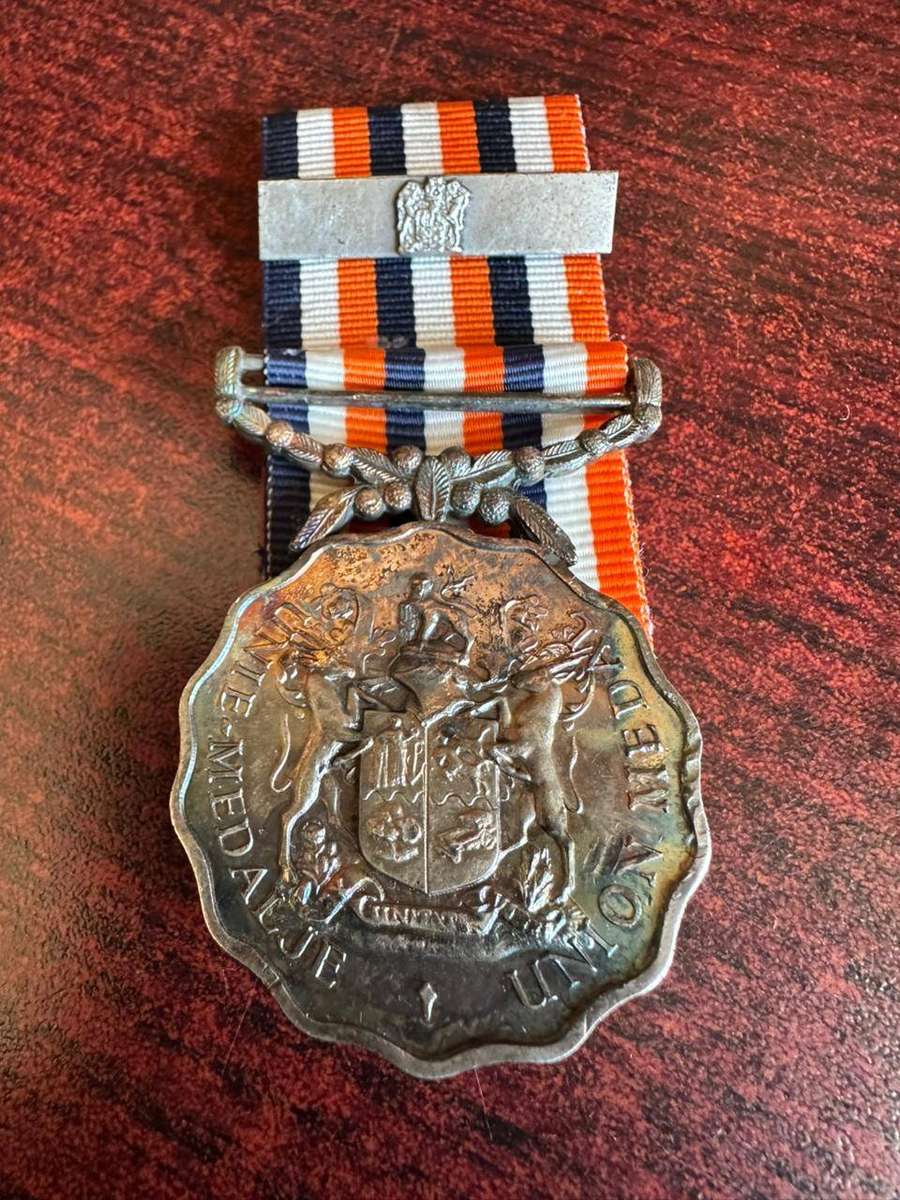 Full size silver union medal,numbered 1479 om the rim. Total weight 48,9. Comes with silver clasp