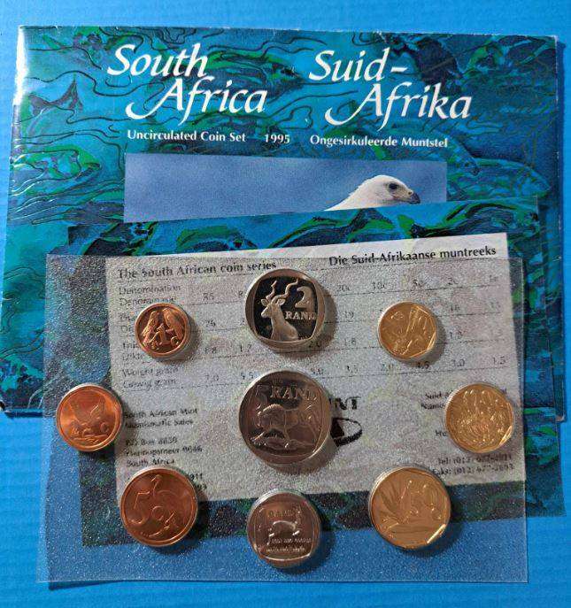 ***  1995 - CIRCULATION COIN SET IN ENVELOPE ***