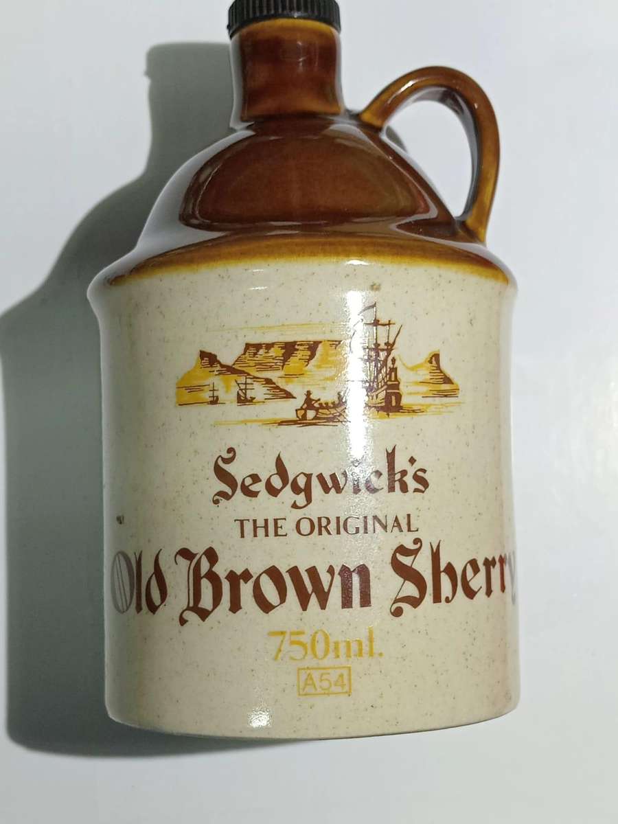 SEDGWICKS OLD BROWN SHERRY BOTTLE