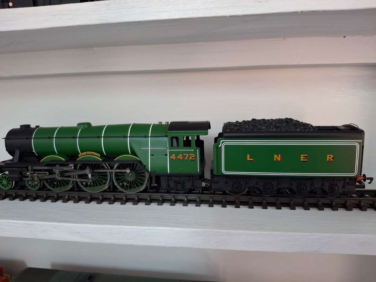 Hornby Flying scotsman DCC ready