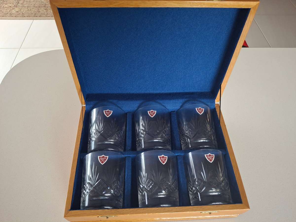 Lead crystal whiskey glasses cased 6