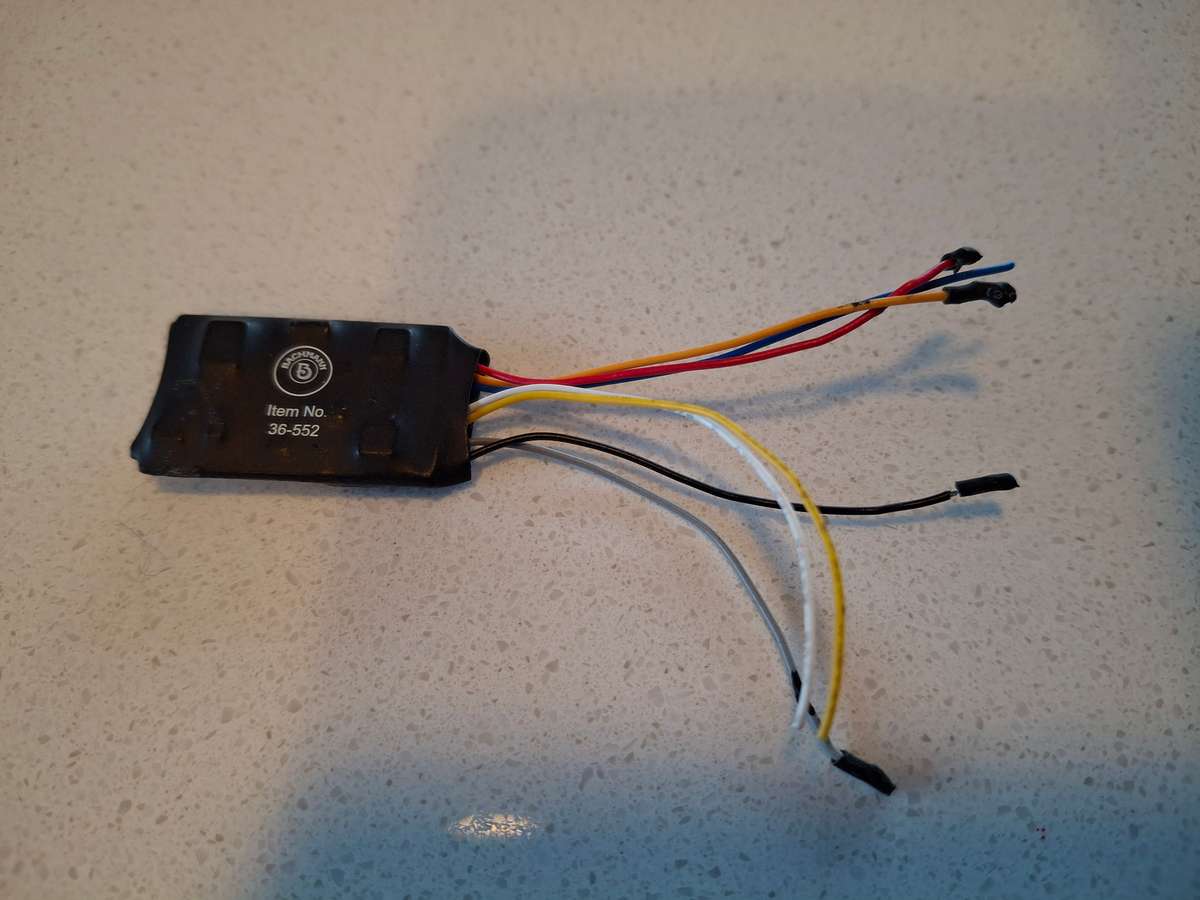 DCC Decoder for Locomotive.  Bachmann