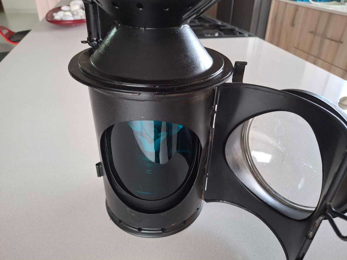 SAR LAMP NEW NEVER USED