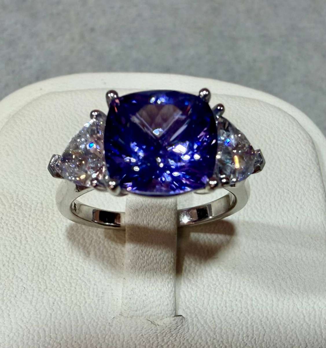 5ct Tanzanite & 1.72ct Diamond Ring