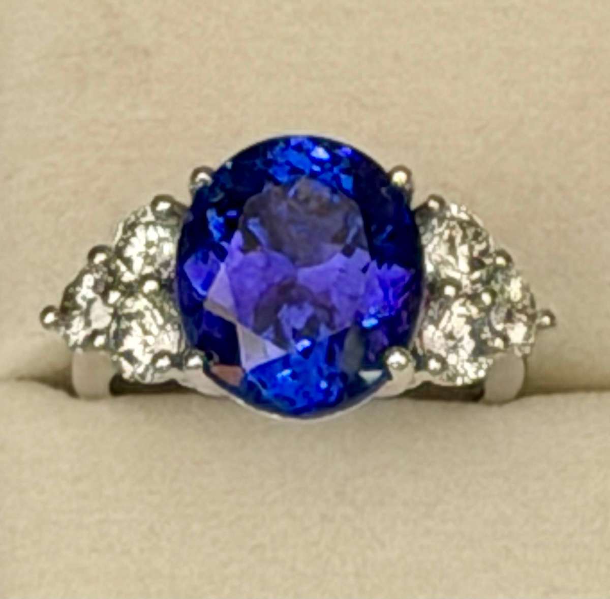 10ct Tanzanite & 1.80ct Diamond Ring