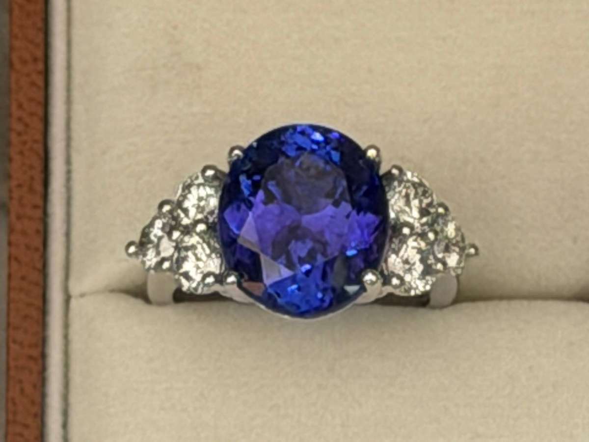 10ct Tanzanite & 1.80ct Diamond Ring