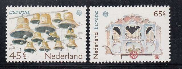 NETHERLANDS 1981 SG 1362-1363 COMPLETE SET MNH.