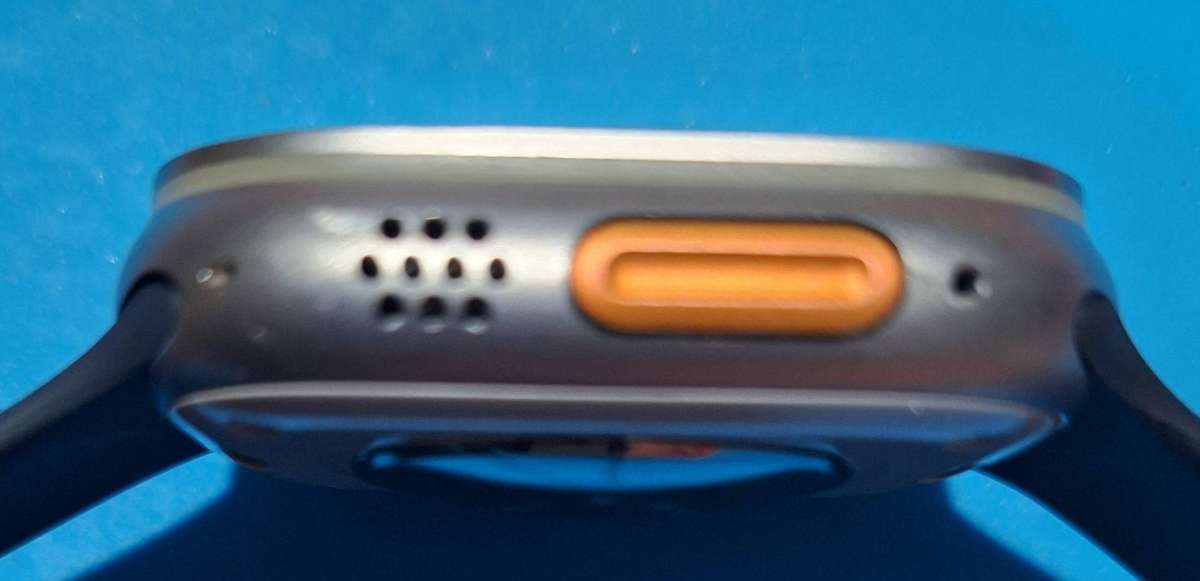 Apple Watch Ultra 49mm GPS + Cellular (for parts only)