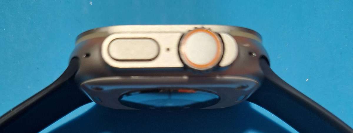 Apple Watch Ultra 49mm GPS + Cellular (for parts only)