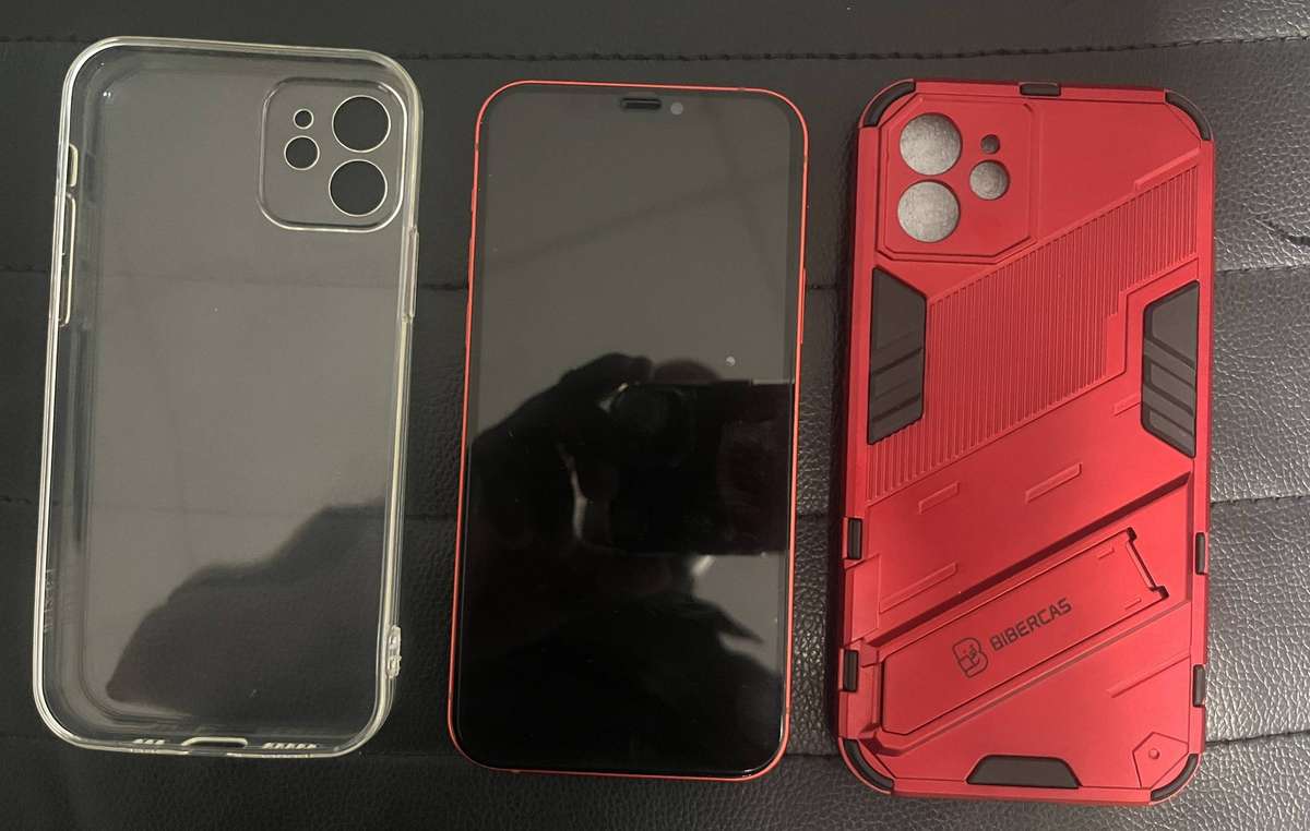 iPhone 12 128GB Product Red