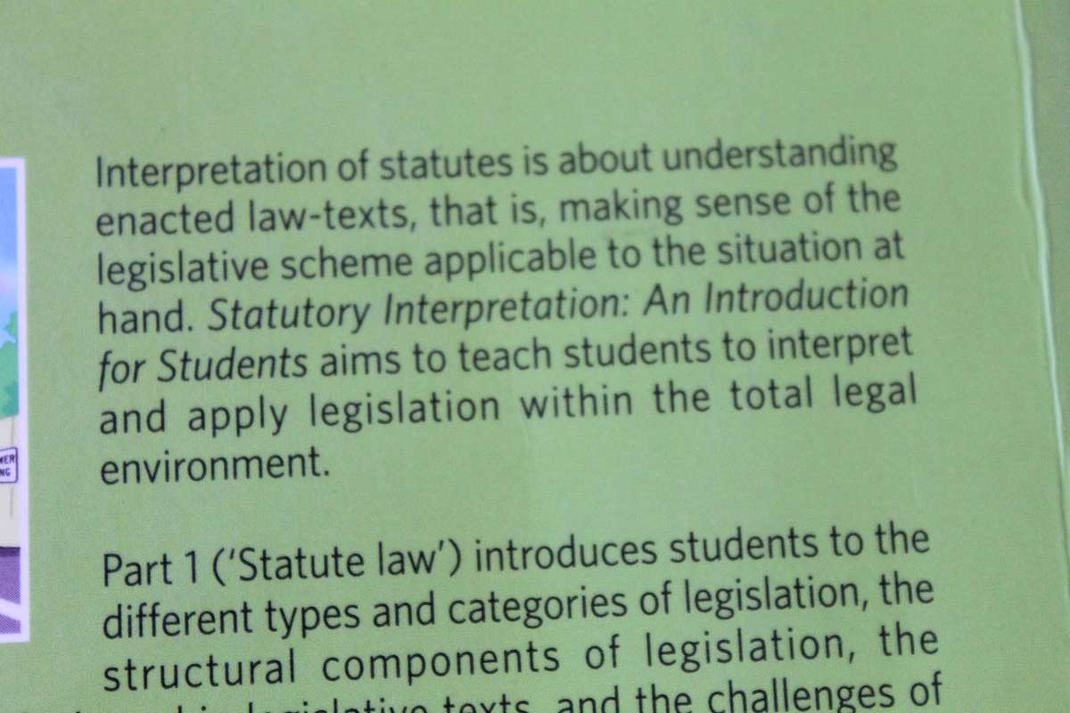STATUTORY INTERPRETATION  An introduction for students  by Christo Botha (Fifth Edition)