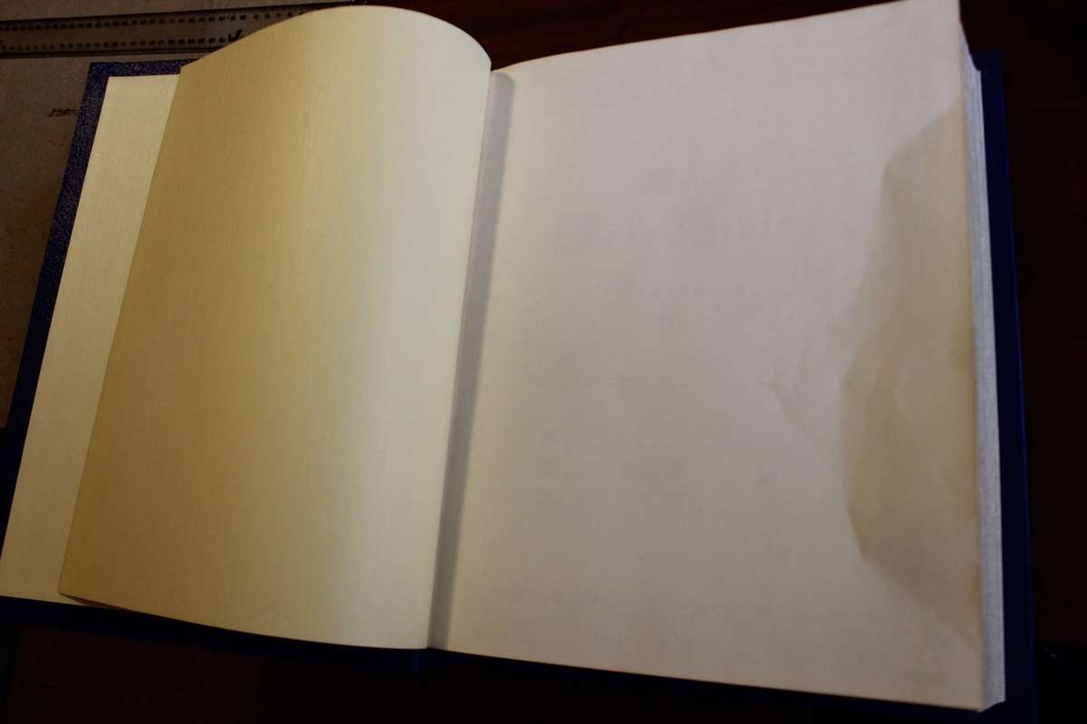 HOLY BIBLE (KING JAMES VERSION) RED LETTER EDITION HEIRLOOM BIBLE PUBLISHERS