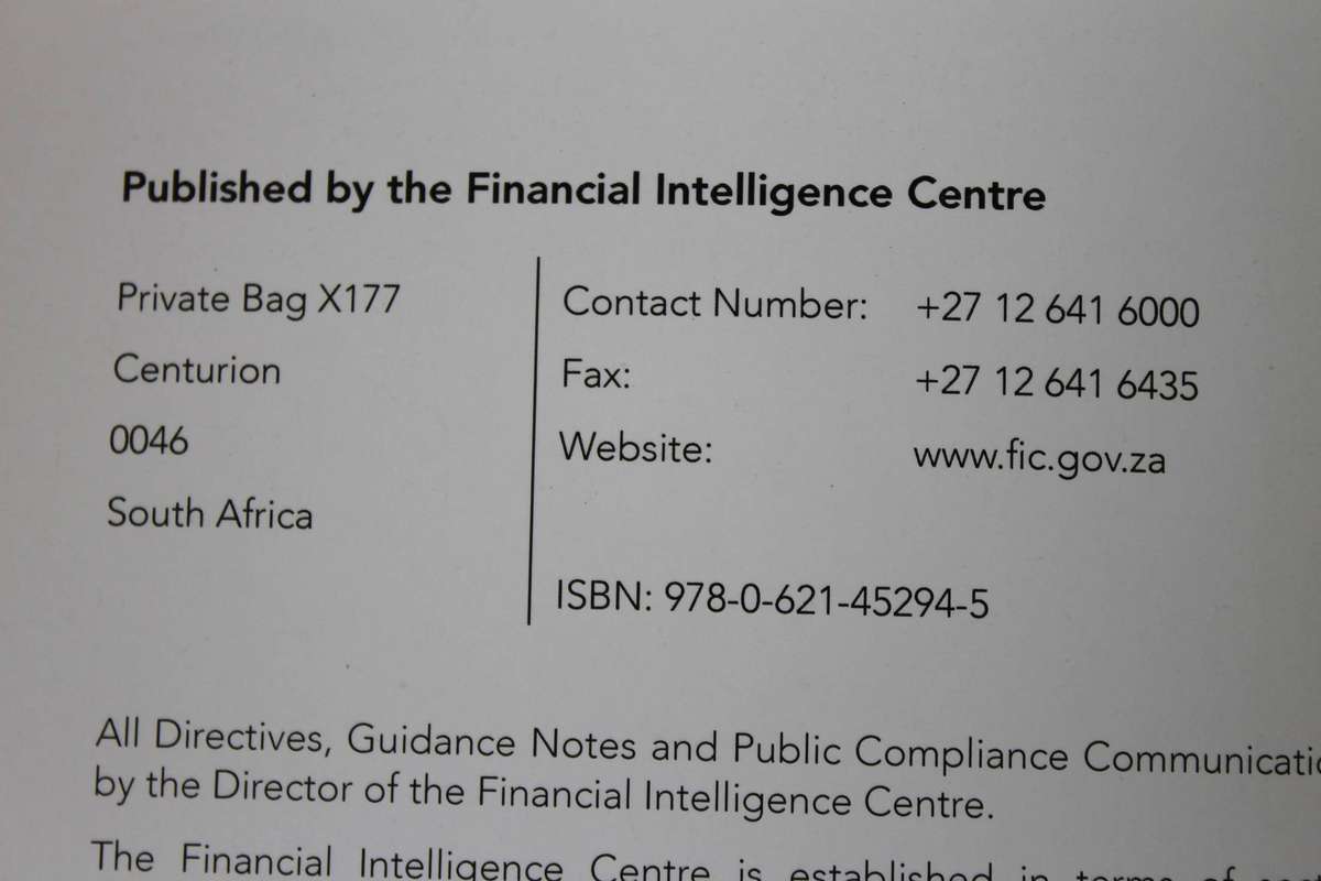 FINANCIAL INTELLIGENCE CENTRE  DIRECTIVES AND GUIDANCE  First Edition 1 October 2017