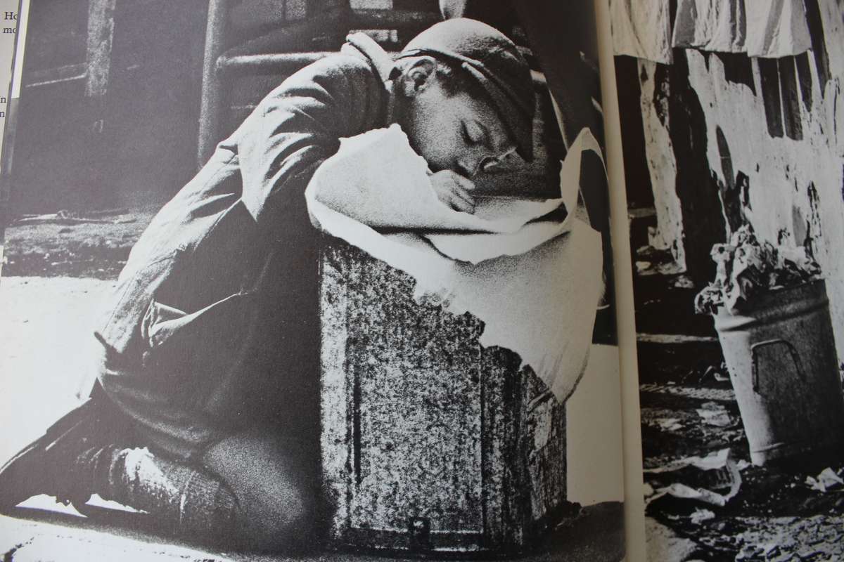 OOS WES TUIS BES. Distrik Ses. Chris Jansen & Adam Small. Beperkte getekende oplaag.