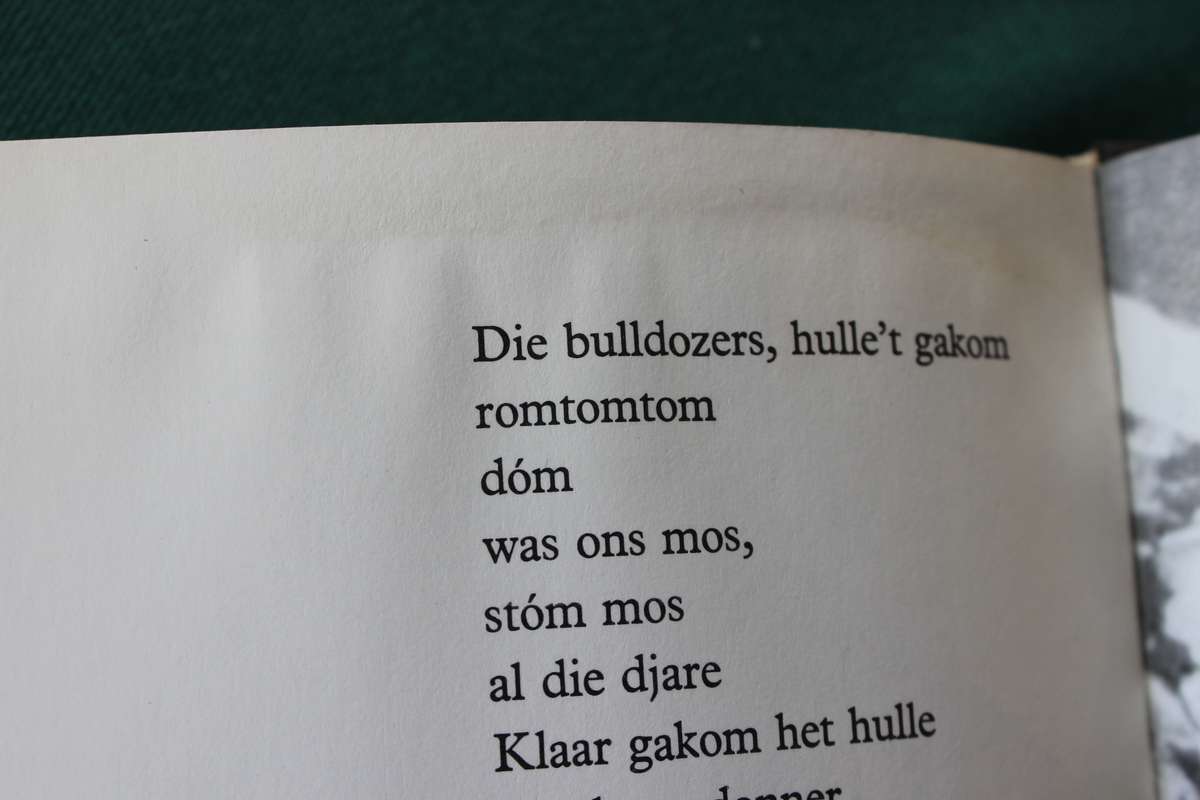 OOS WES TUIS BES. Distrik Ses. Chris Jansen & Adam Small. Beperkte getekende oplaag.