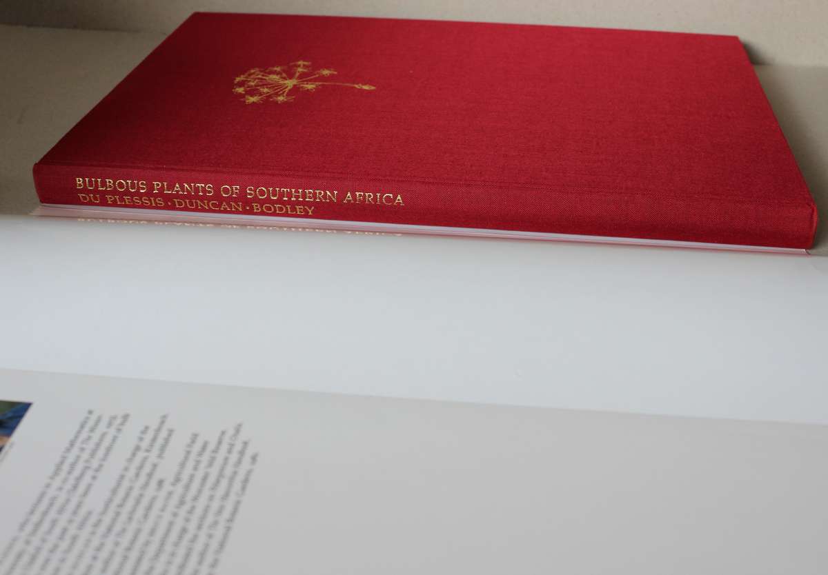 NIEL DU PLESSIS & GRAHAM DUNCAN. BULBOUS PLANTS of Southern Africa.