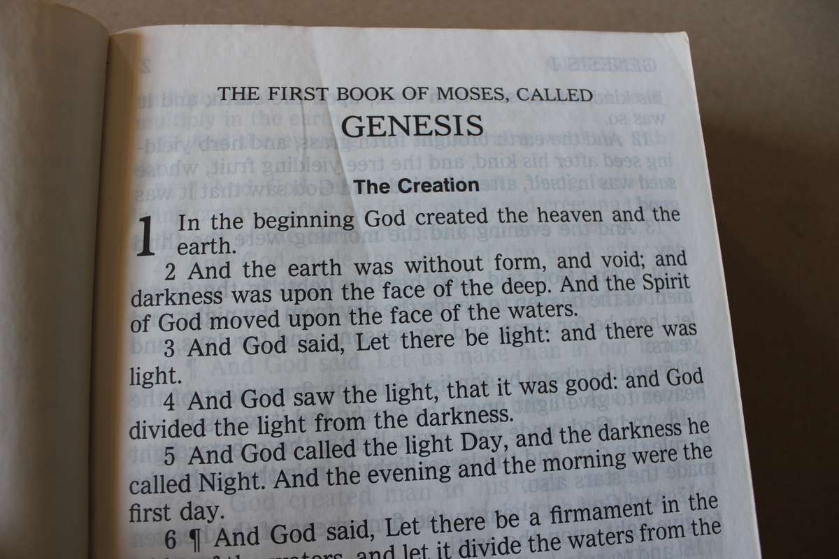 HOLY BIBLE - KING JAMES VERSION  Extra Large Print