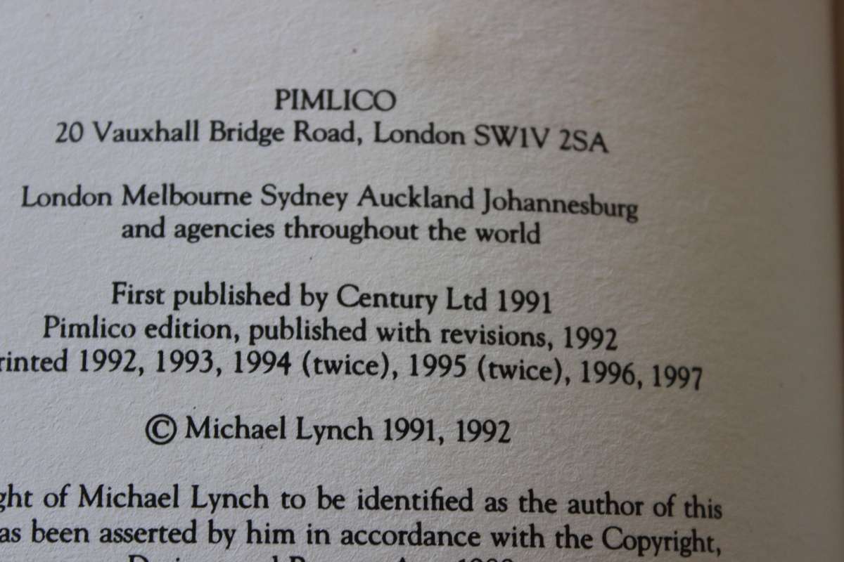 SCOTLAND - A New History   by Michael Lynch