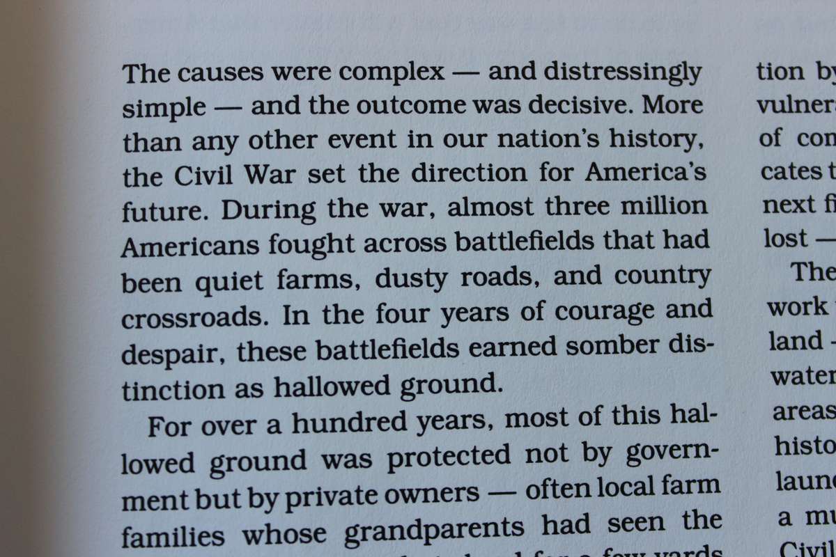 THE CIVIL WAR - BATTELFIELD GUIDE  Edited by Frances H. Kennedy