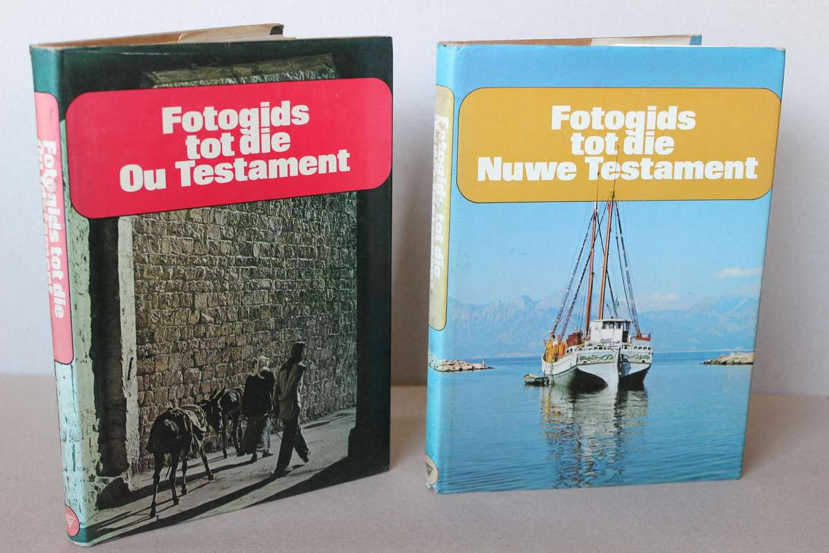 FOTOGIDS TOT DIE OU EN NUWE TESTAMENT  deur  W. L. Maree
