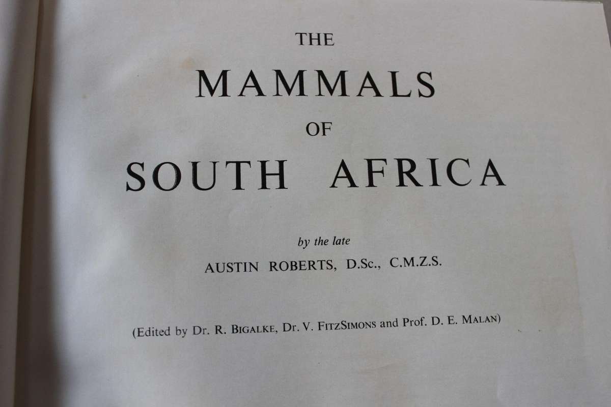 THE MAMMALS OF SOUTH AFRICA  by Austin Roberts