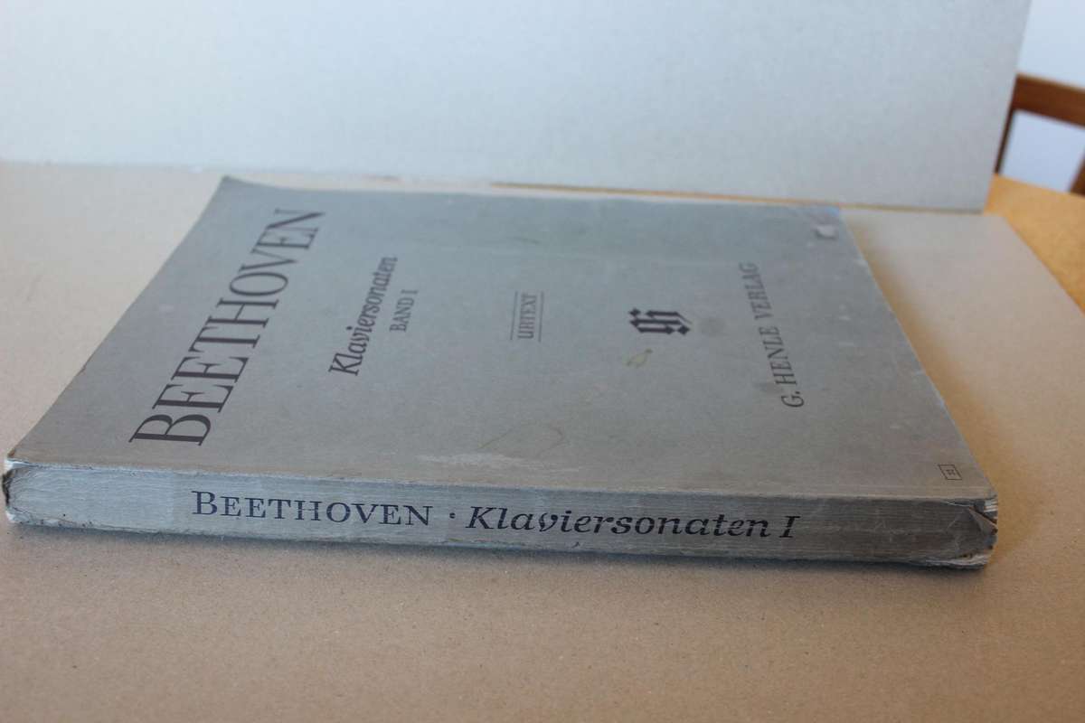 BEETHOVER KLAVIERSONATEN  BAND 1 EN BAND 2. Urtext  G. Henle Verlag