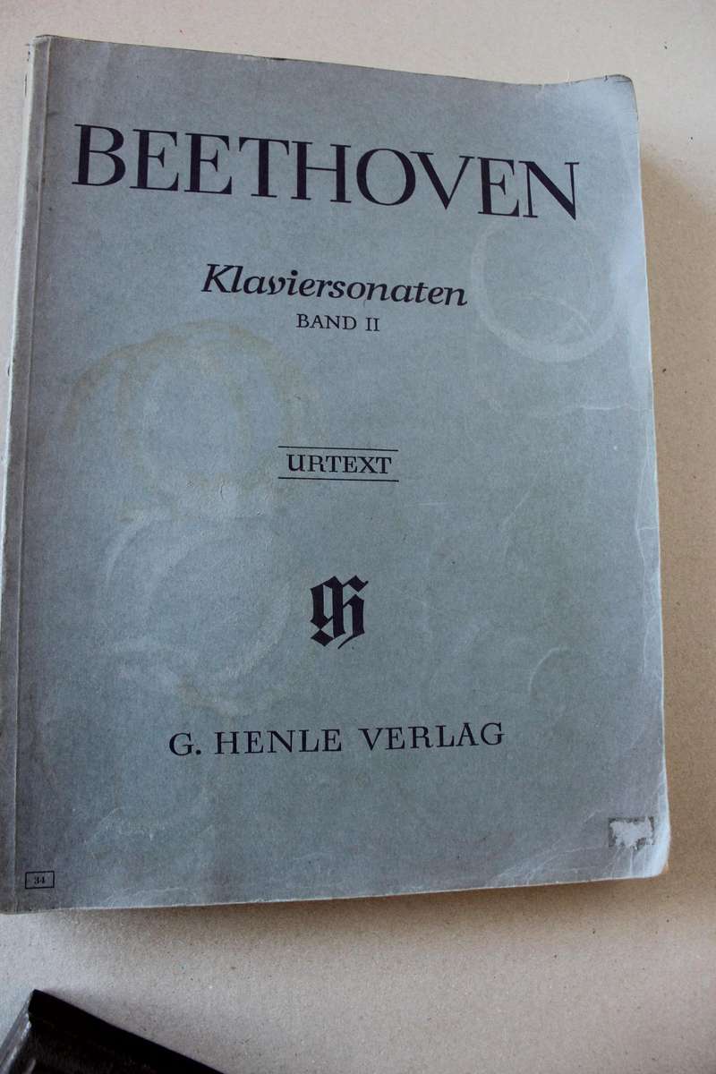 BEETHOVER KLAVIERSONATEN  BAND 1 EN BAND 2. Urtext  G. Henle Verlag