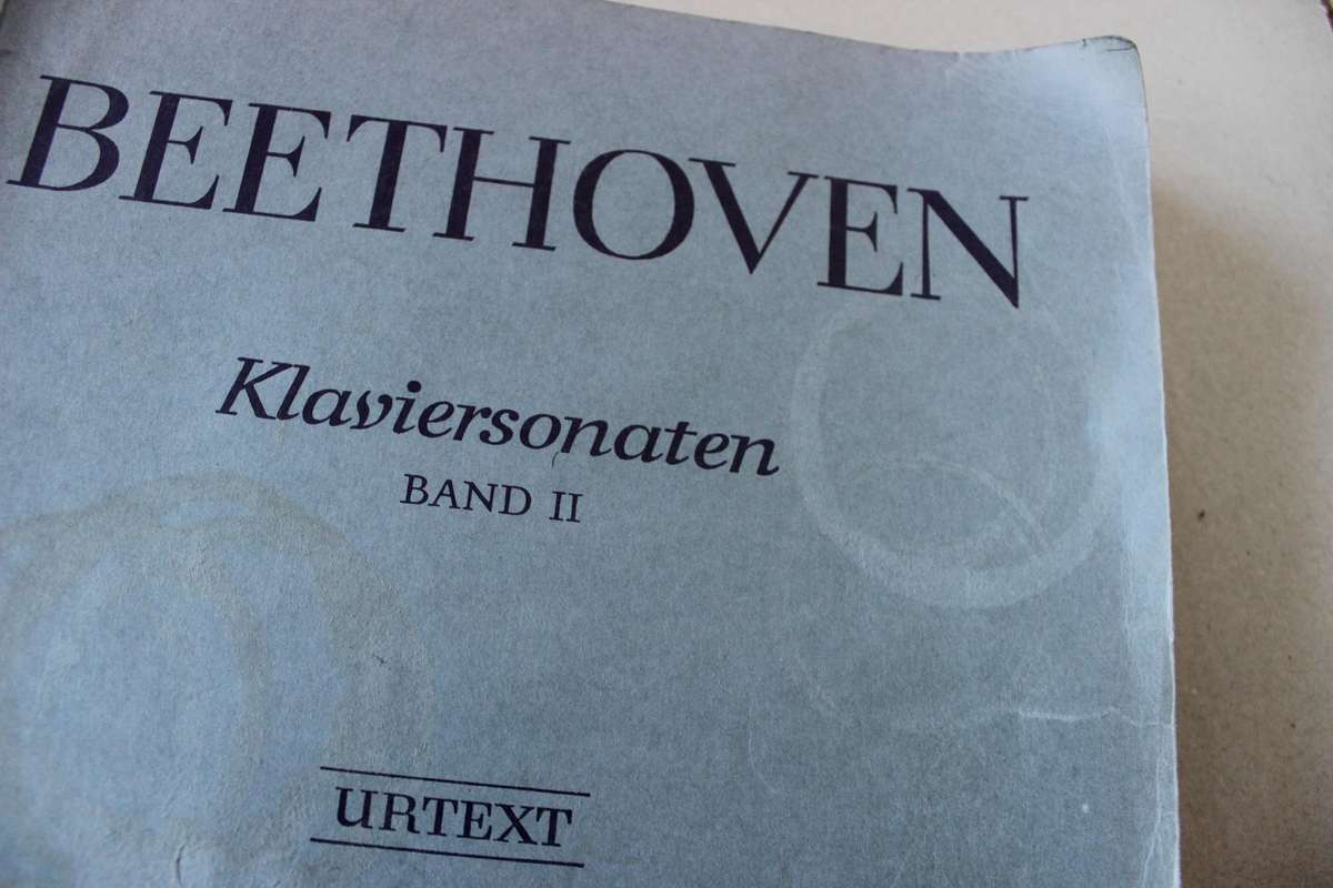 BEETHOVER KLAVIERSONATEN  BAND 1 EN BAND 2. Urtext  G. Henle Verlag