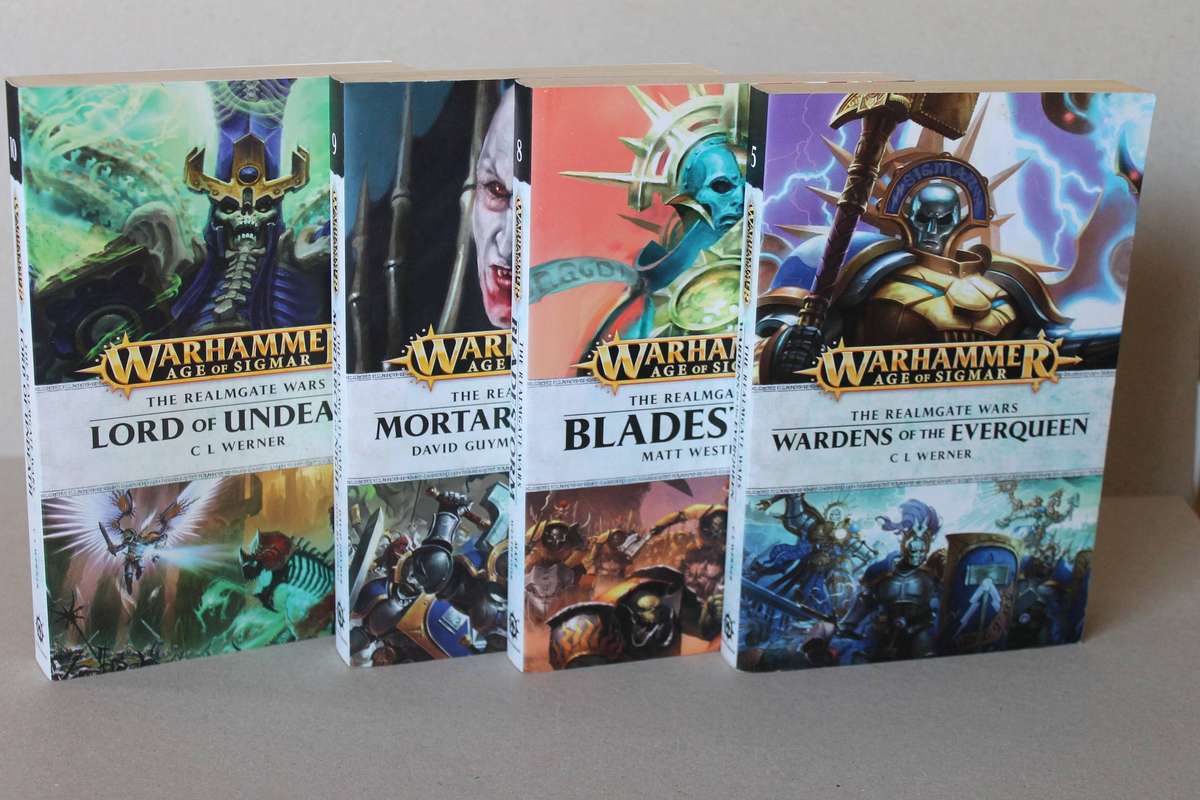 4 PAPERBACKS: THE REALMGATE WARS - WARHAMMER AGE OF SIGMAR  Nos 5, 8, 9 and 10