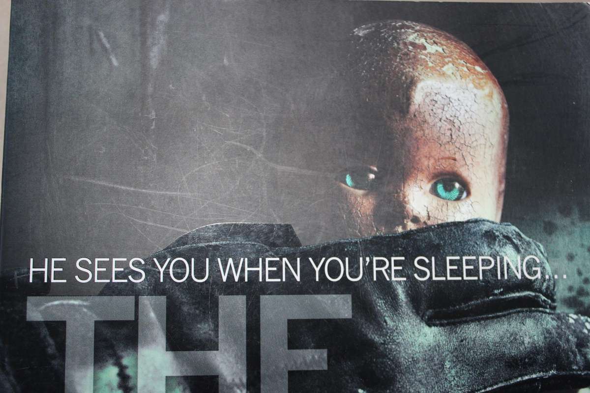 THE TOY TAKER  by Luke Delaney (Third novel in Di Sean Corrigan Series)