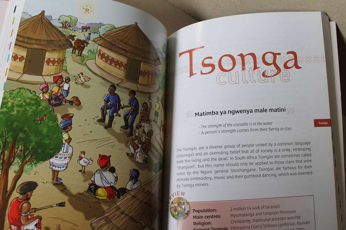 RAINBOW NATION NAVIGATION  A practical guide to South African cultures by Carl Marais and others