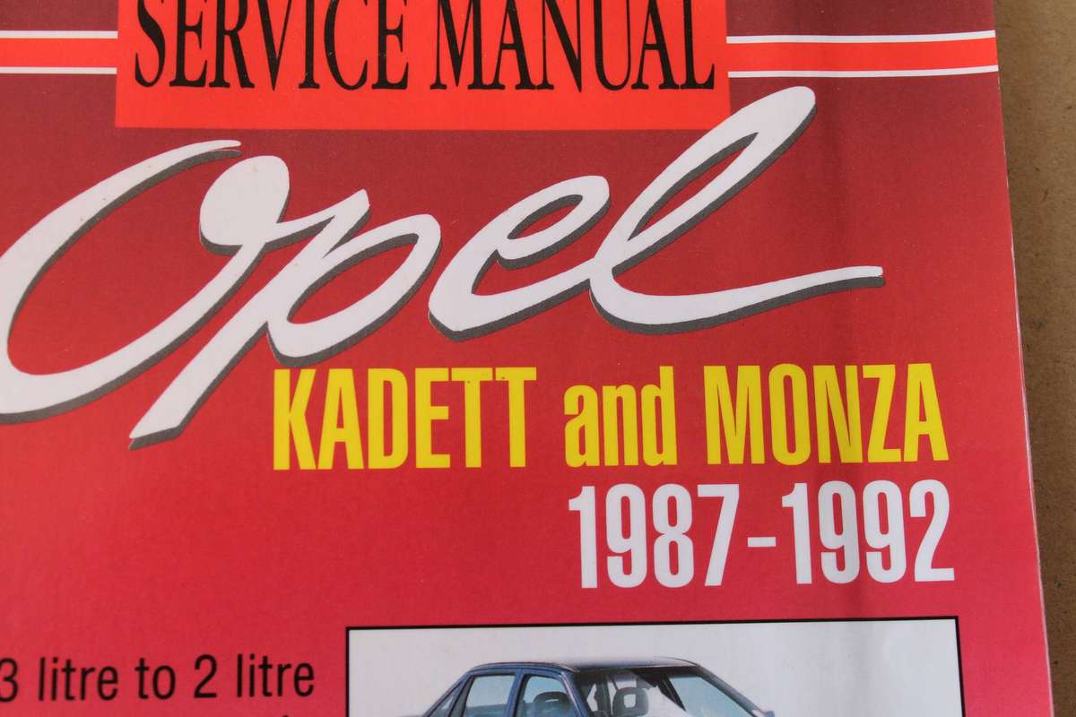 DIY SERVICE MANUAL: OPEL KADETT AND MONZA 1987 - 1992  by Erwin von Kloeg