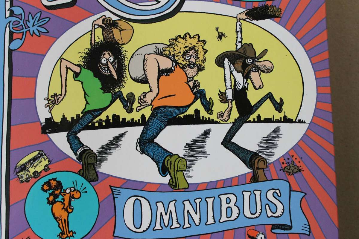 COMIC BOOKS: GILBERT SHELTON  The Fabulous Furry Freak Brothers  Omnibus