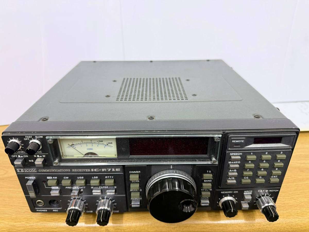 ICOM IC-R71E Communication  Receiver