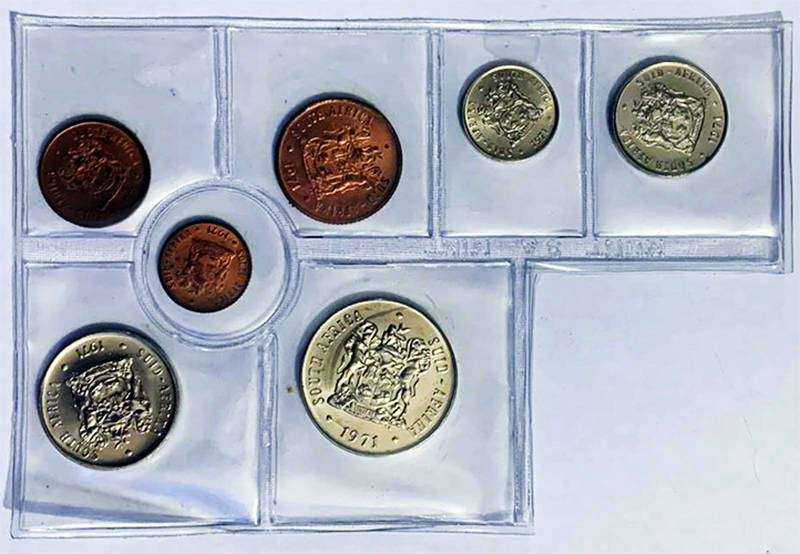 1971 South Africa Uncirculated Mint Set without silver R1 includes the rare half 1/2c
