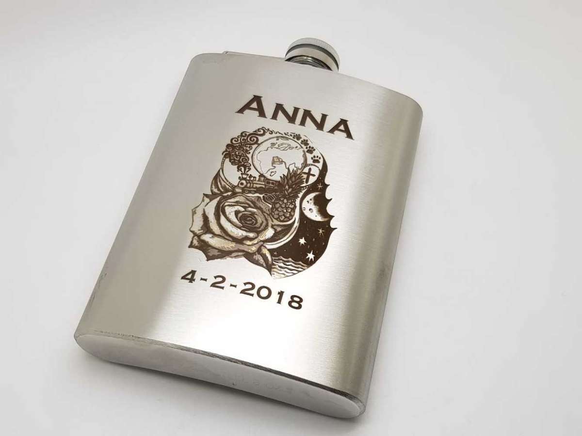 Personalised Hip Flasks 8oz (240ml) including engraving