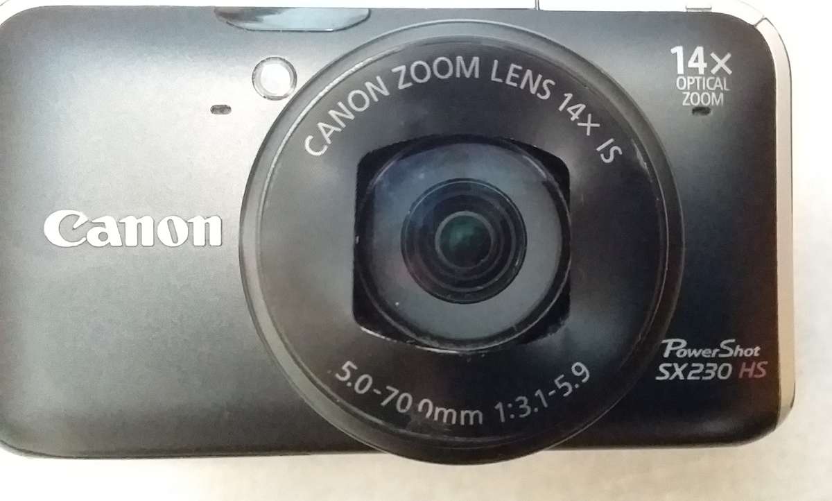 CANON POWERSHOT SX 230 HS DIGITAL CAMERA IN EXCELLENT CONDITION
