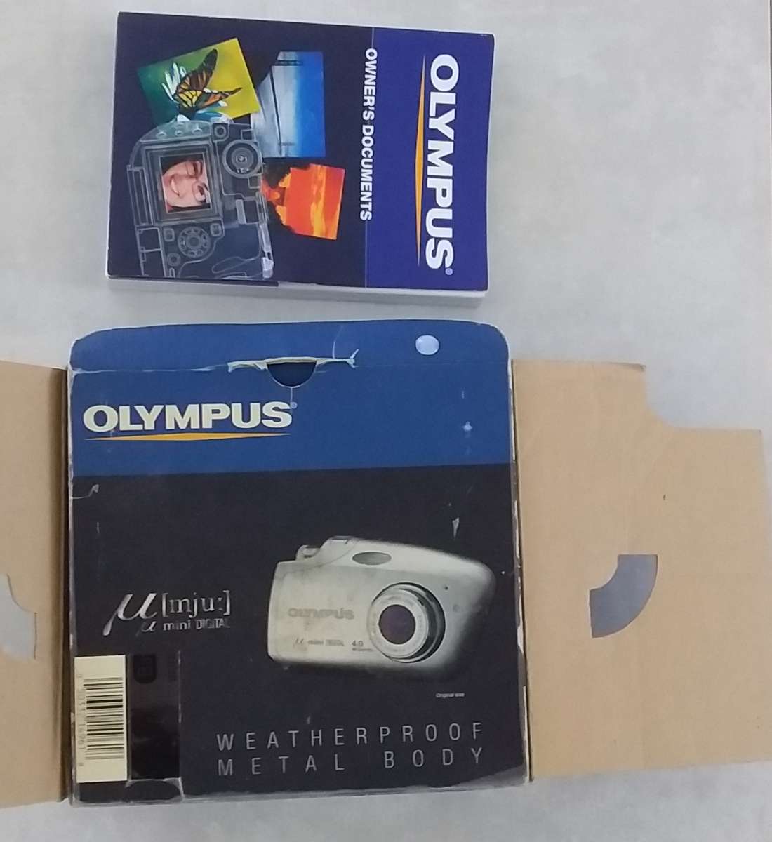 OLYMPUS MICRO-MINI DIGITAL CAMERA IN EXCELLENT CONDITION