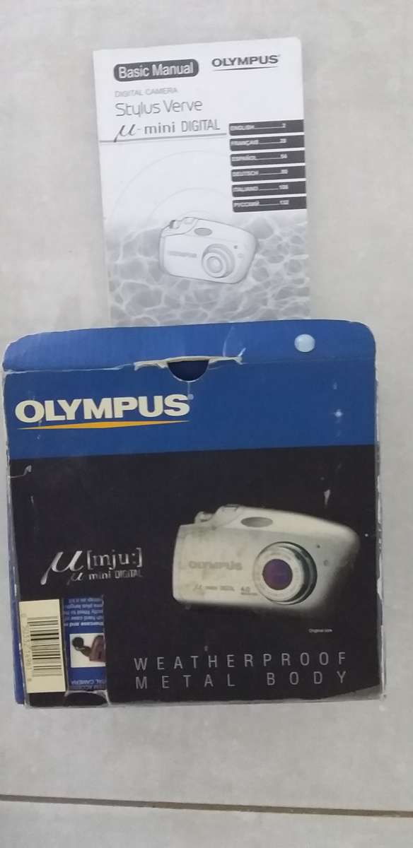 OLYMPUS MICRO-MINI DIGITAL CAMERA IN EXCELLENT CONDITION