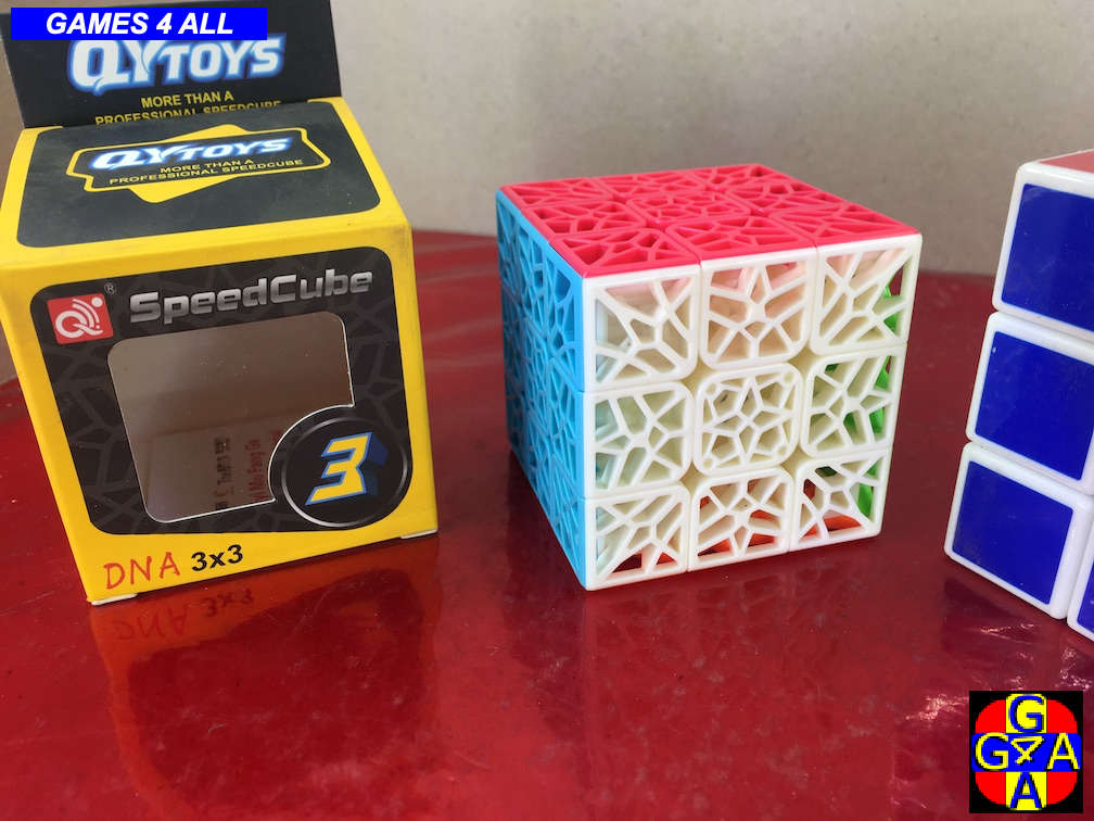 2 Puzzle Toys + Uno Card GAME - ALL NEW!!! - ONE BID FOR ALL