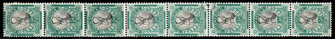 UNION 1930 ROTOS ½d COIL STRIP OF AA EE WITH BLACK FLAW BETWEEN STAMPS 5 AND 6 VERY FINE MINT