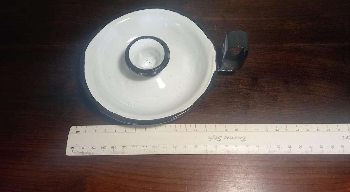 BLACK AND WHITE VINTAGE ENAMEL 5 X PIECES