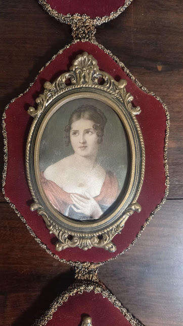 VINTAGE WALL HANGING - 3 SMALL POTRAITS ON VELVET